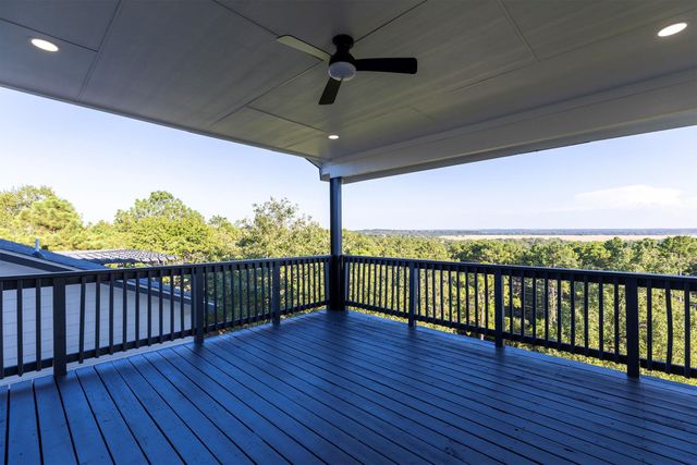 108 Koolua DR, Bastrop, TX 78602