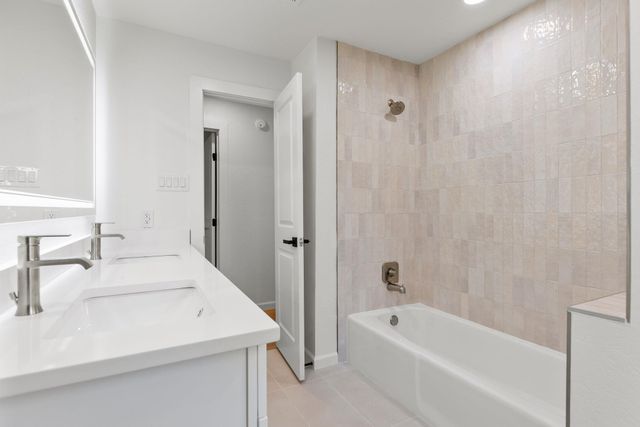 108 Koolua DR, Bastrop, TX 78602