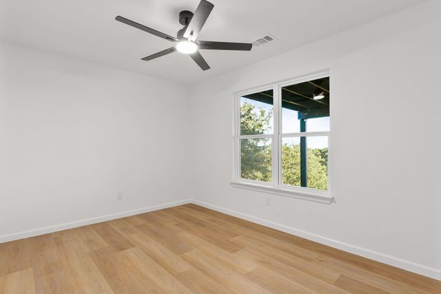 108 Koolua DR, Bastrop, TX 78602