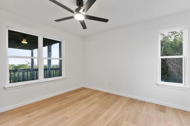 108 Koolua DR, Bastrop, TX 78602