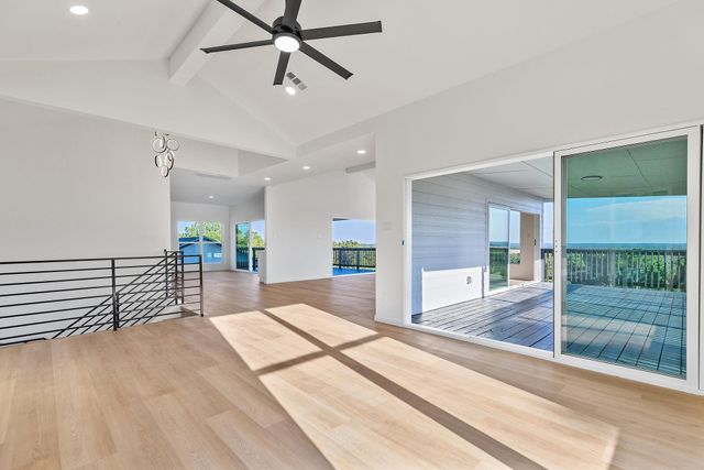 108 Koolua DR, Bastrop, TX 78602