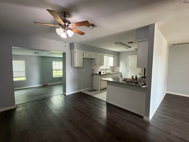 4706 CATALINA DRIVE, Wichita Falls, TX 76310