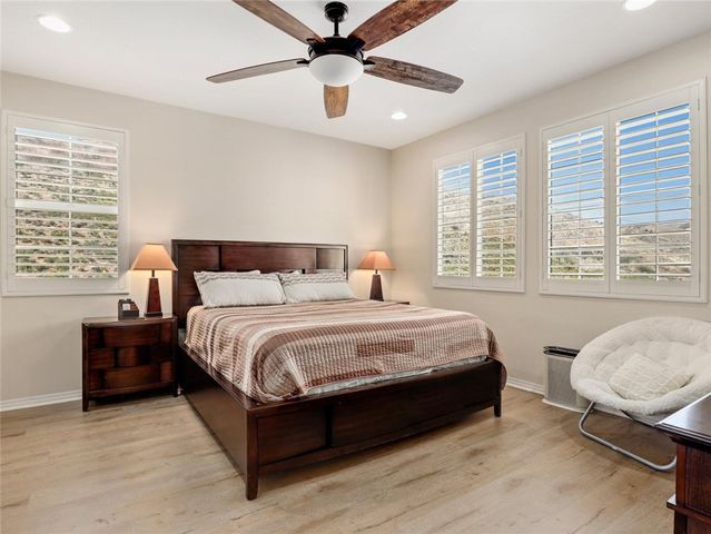 22021 Windham Way, Saugus, CA 91350