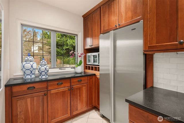 7744 33rd Avenue NW, Seattle, WA 98117