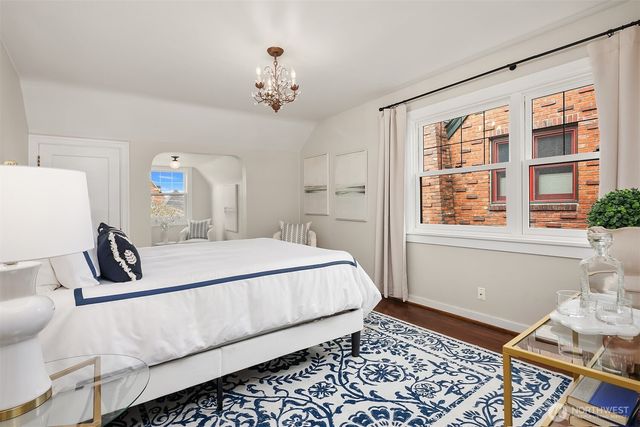 7744 33rd Avenue NW, Seattle, WA 98117