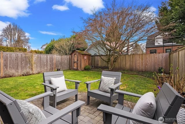 7744 33rd Avenue NW, Seattle, WA 98117