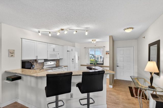 2240 N Cypress Bend Drive 601, Pompano Beach, FL 33069