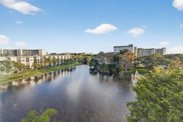 2240 N Cypress Bend Drive 601, Pompano Beach, FL 33069