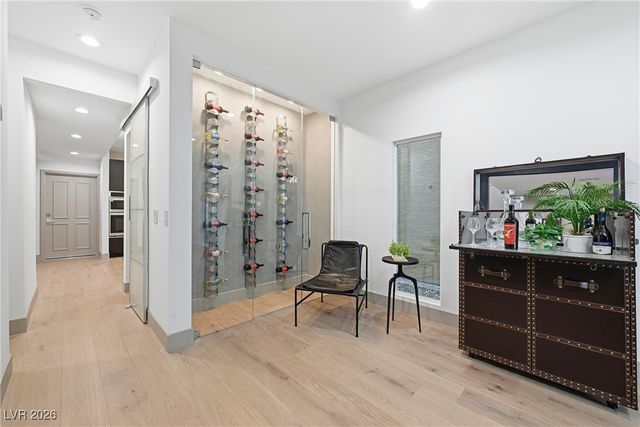 2861 Queens Courtyard Drive, Las Vegas, NV 89109