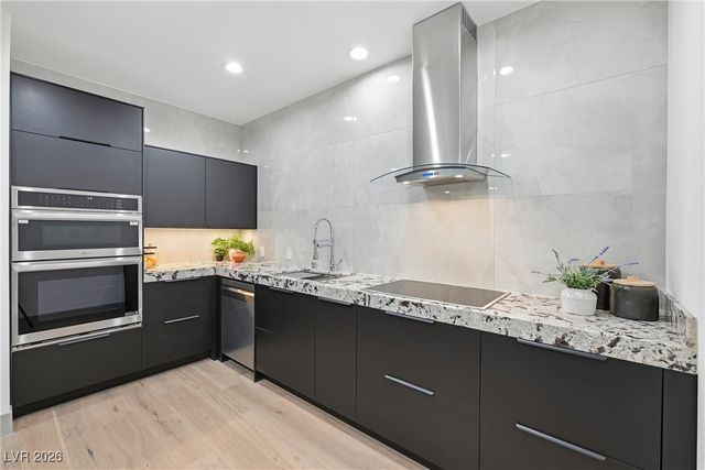 2861 Queens Courtyard Drive, Las Vegas, NV 89109