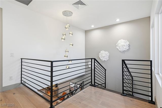 2861 Queens Courtyard Drive, Las Vegas, NV 89109