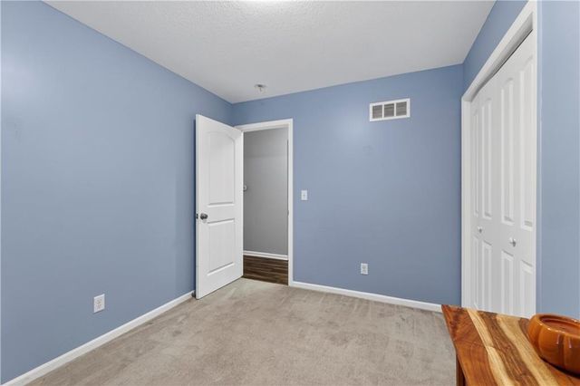 9707 W 56th Terrace, Merriam, KS 66203