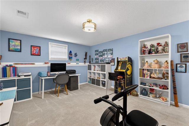 9707 W 56th Terrace, Merriam, KS 66203