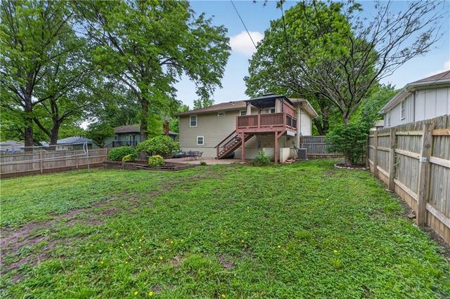 9707 W 56th Terrace, Merriam, KS 66203