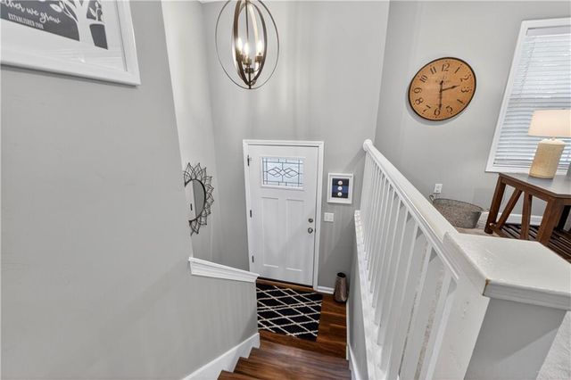 9707 W 56th Terrace, Merriam, KS 66203
