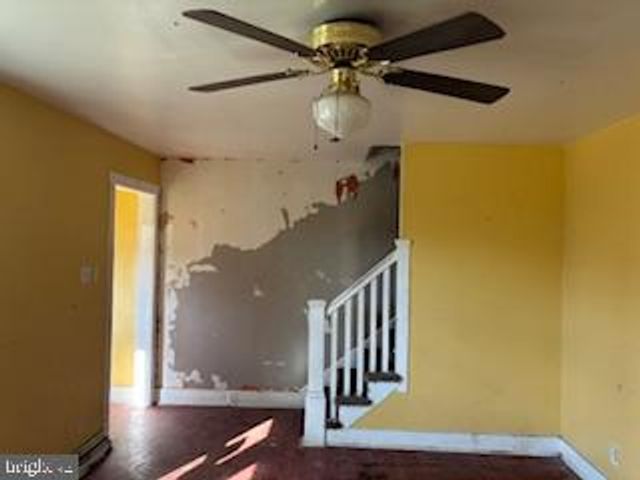 273 N BROAD ST, Carneys Point, NJ 08069