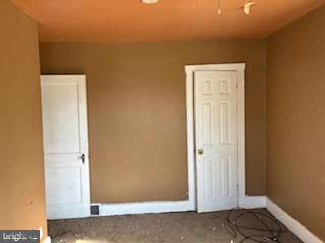 273 N BROAD ST, Carneys Point, NJ 08069