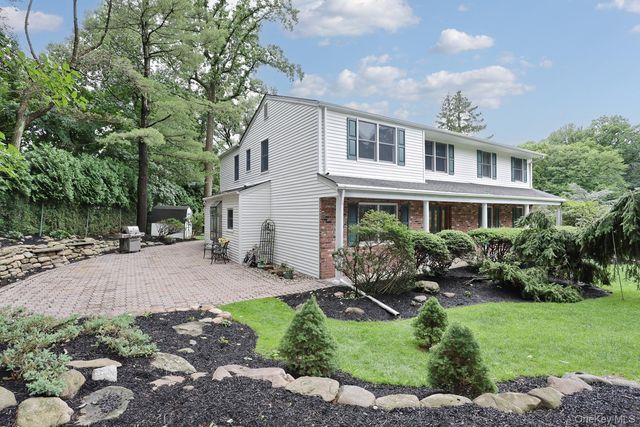 32 Newport Avenue, Tappan, NY 10983
