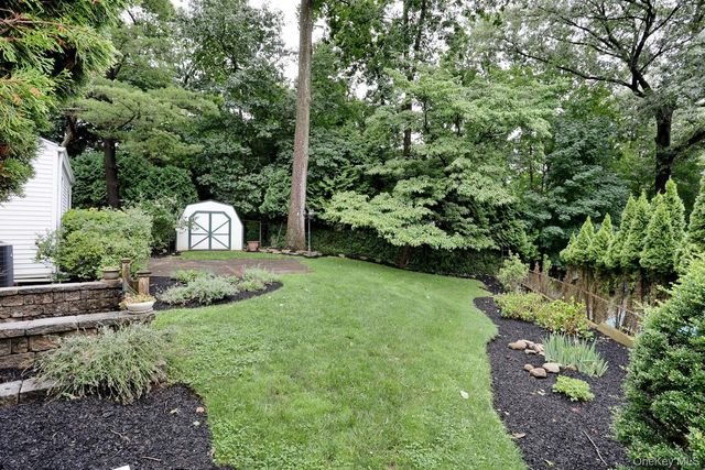 32 Newport Avenue, Tappan, NY 10983