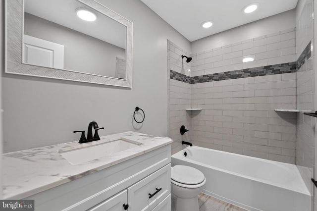 2003 HILLSIDE DR, Baltimore, MD 21207