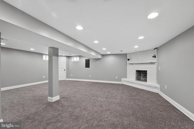 2003 HILLSIDE DR, Baltimore, MD 21207