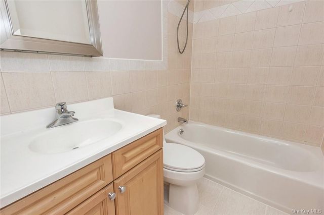 29 Orchard Street 2nd Fl, Eastchester, NY 10709