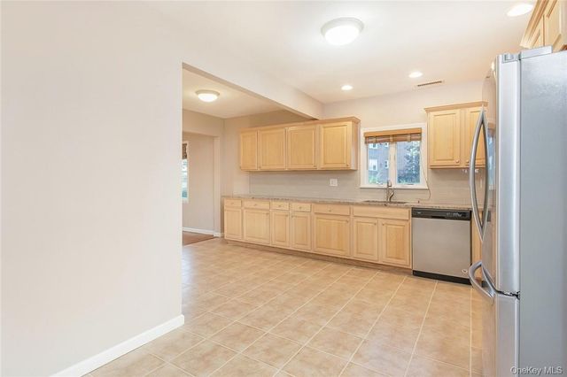 29 Orchard Street 2nd Fl, Eastchester, NY 10709