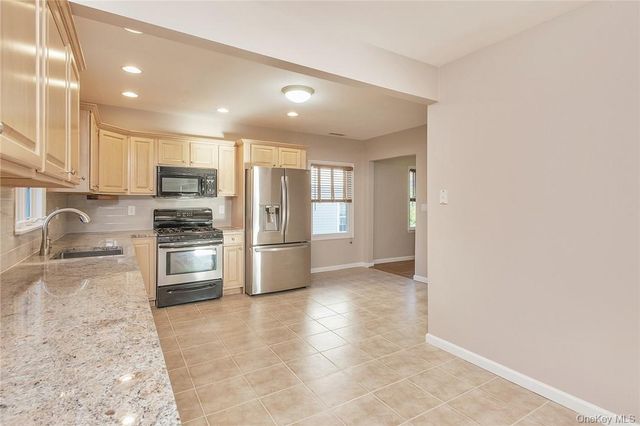 29 Orchard Street 2nd Fl, Eastchester, NY 10709