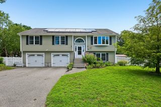 12 Autumn St, Billerica, MA 01821