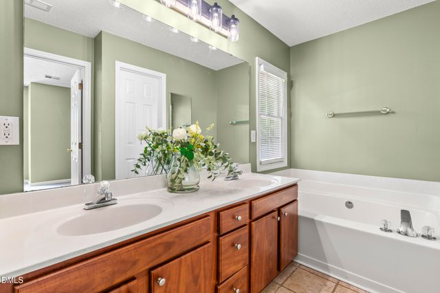 207 Bell Arthur Drive, Cary, NC 27519