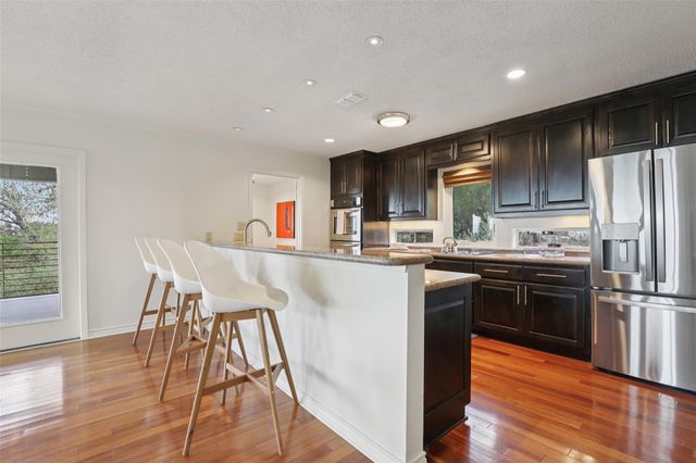 714 Starcrest DR, New Braunfels, TX 78130
