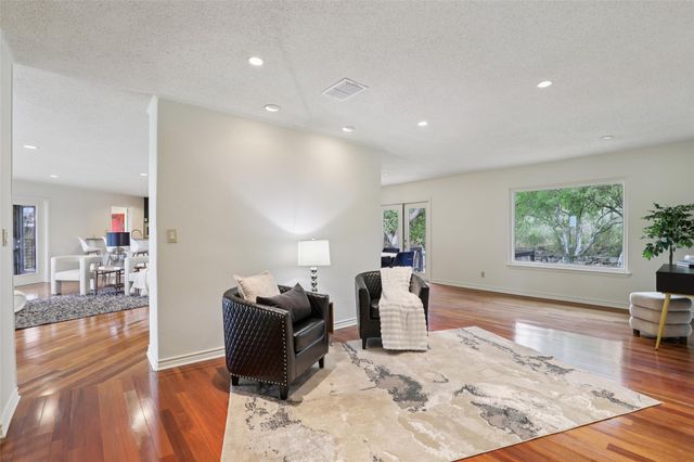 714 Starcrest DR, New Braunfels, TX 78130