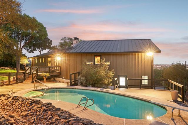 714 Starcrest DR, New Braunfels, TX 78130