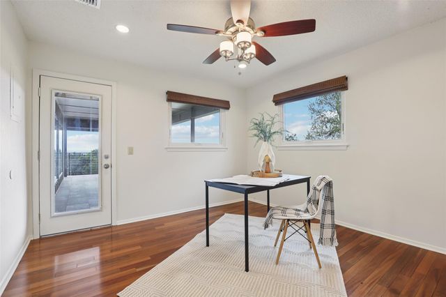 714 Starcrest DR, New Braunfels, TX 78130