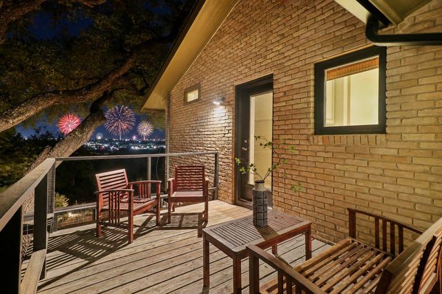 714 Starcrest DR, New Braunfels, TX 78130