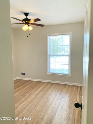 921 Fenley Ave, Louisville, KY 40222