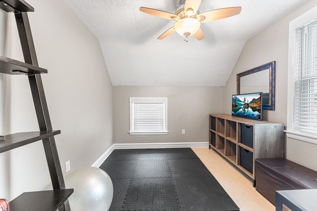 111 Shore Ave, Swansea, MA 02777