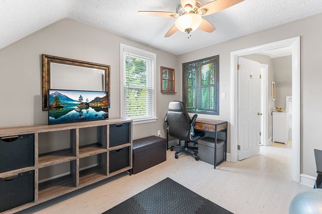 111 Shore Ave, Swansea, MA 02777