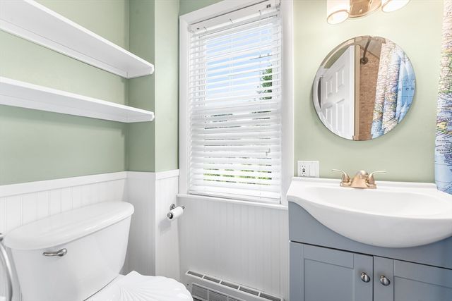 111 Shore Ave, Swansea, MA 02777