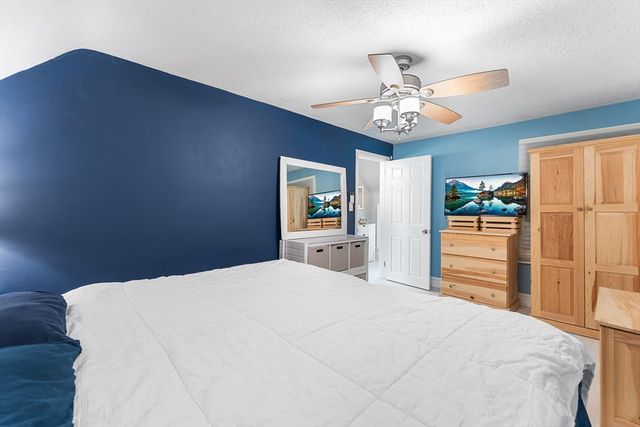 111 Shore Ave, Swansea, MA 02777