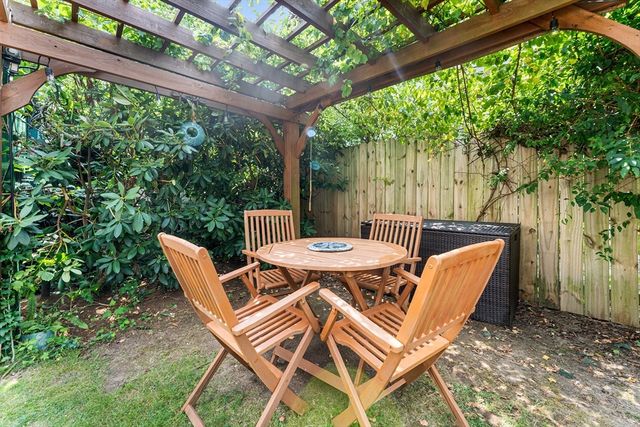 111 Shore Ave, Swansea, MA 02777