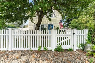 111 Shore Ave, Swansea, MA 02777