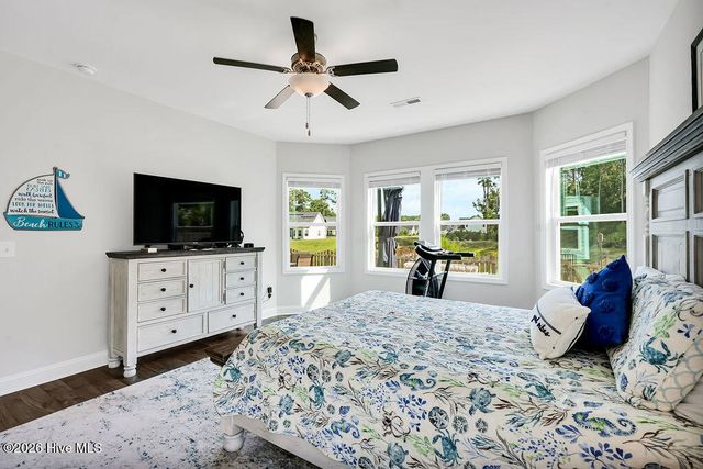 1146 Spincast Road, Southport, NC 28461