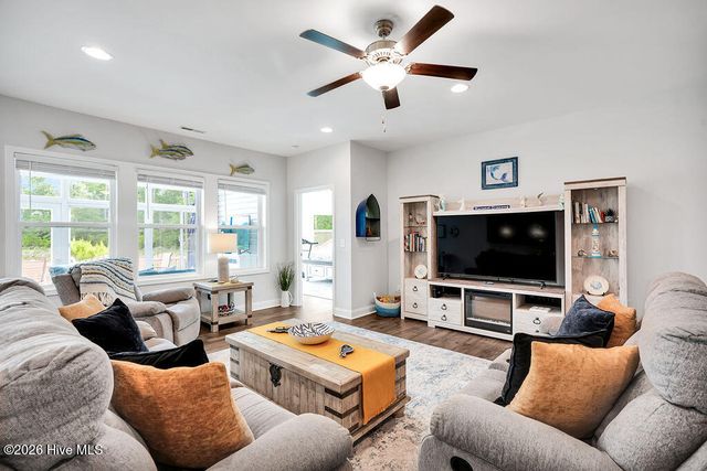 1146 Spincast Road, Southport, NC 28461