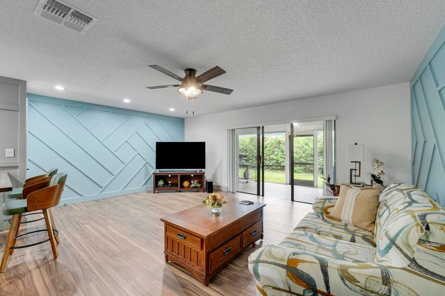 21691 Cypress Road 16c, Boca Raton, FL 33433