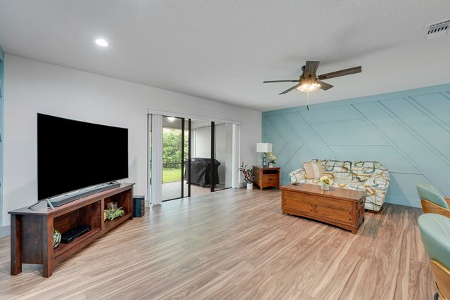 21691 Cypress Road 16c, Boca Raton, FL 33433