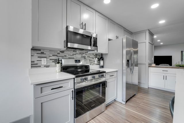 21691 Cypress Road 16c, Boca Raton, FL 33433