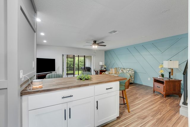 21691 Cypress Road 16c, Boca Raton, FL 33433