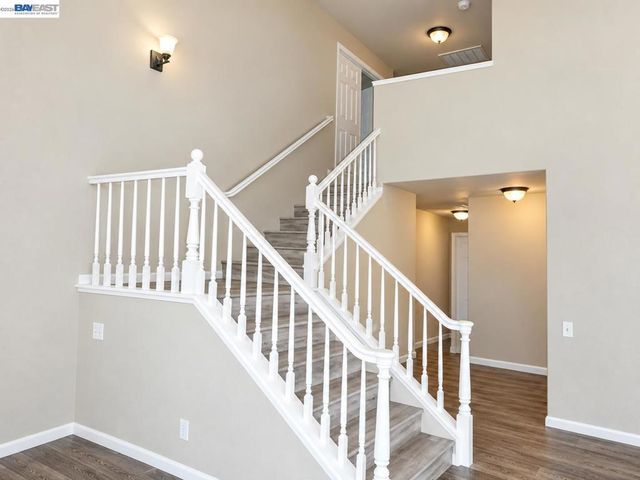 1825 Mark Mead Ln, Modesto, CA 95356