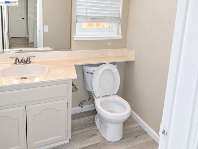 1825 Mark Mead Ln, Modesto, CA 95356